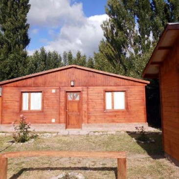 Cabaña para 4 personas, con cama matrimonial - Complejo Las Lengas - Lago Posadas, Santa Cruz